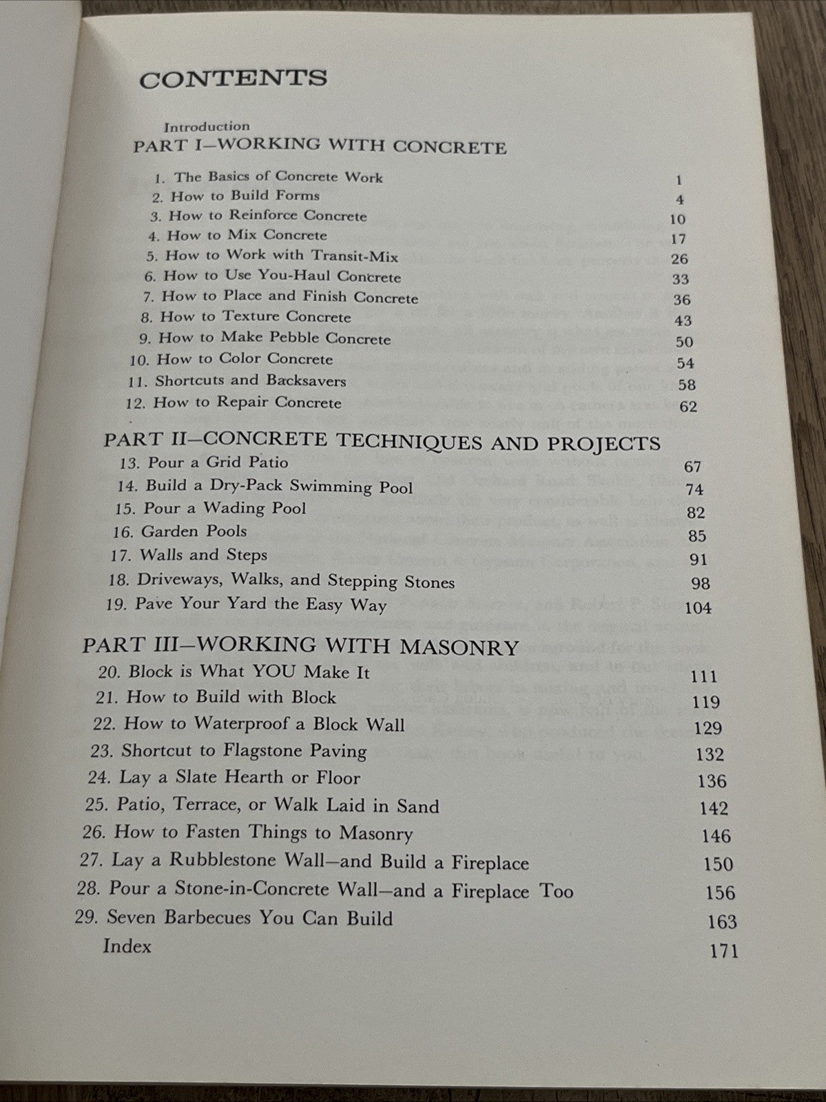 Popular Science Skill Book How To Work with Concrete and Masonry by Darrell Huff