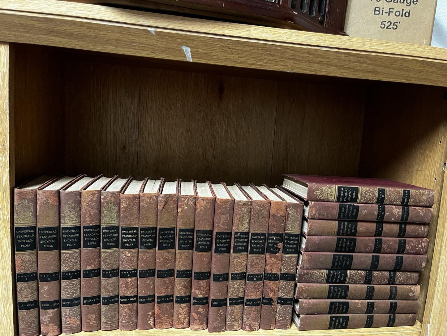 VT Universal Standard Encyclopedia Complete Sets Volumes 1 - 25 Vintage 1955