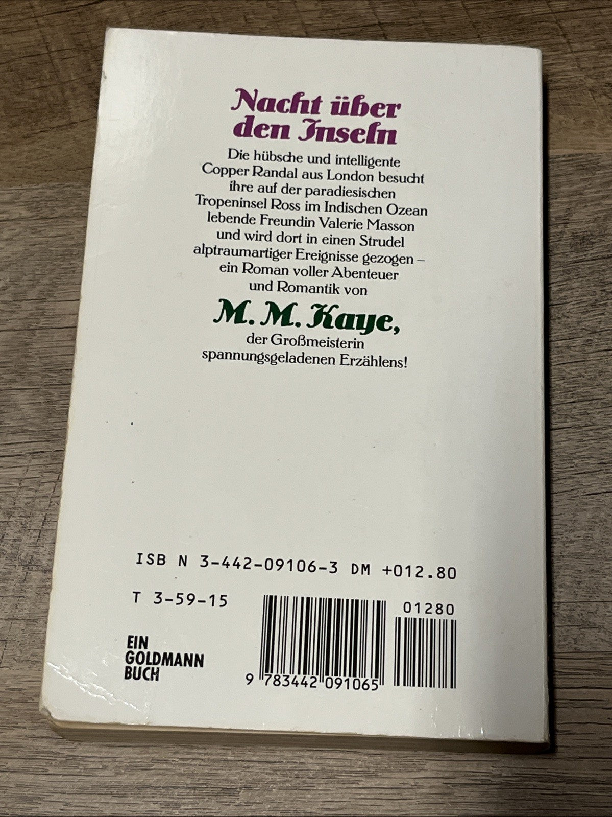 Nacht über den Inseln - M. M. Kaye