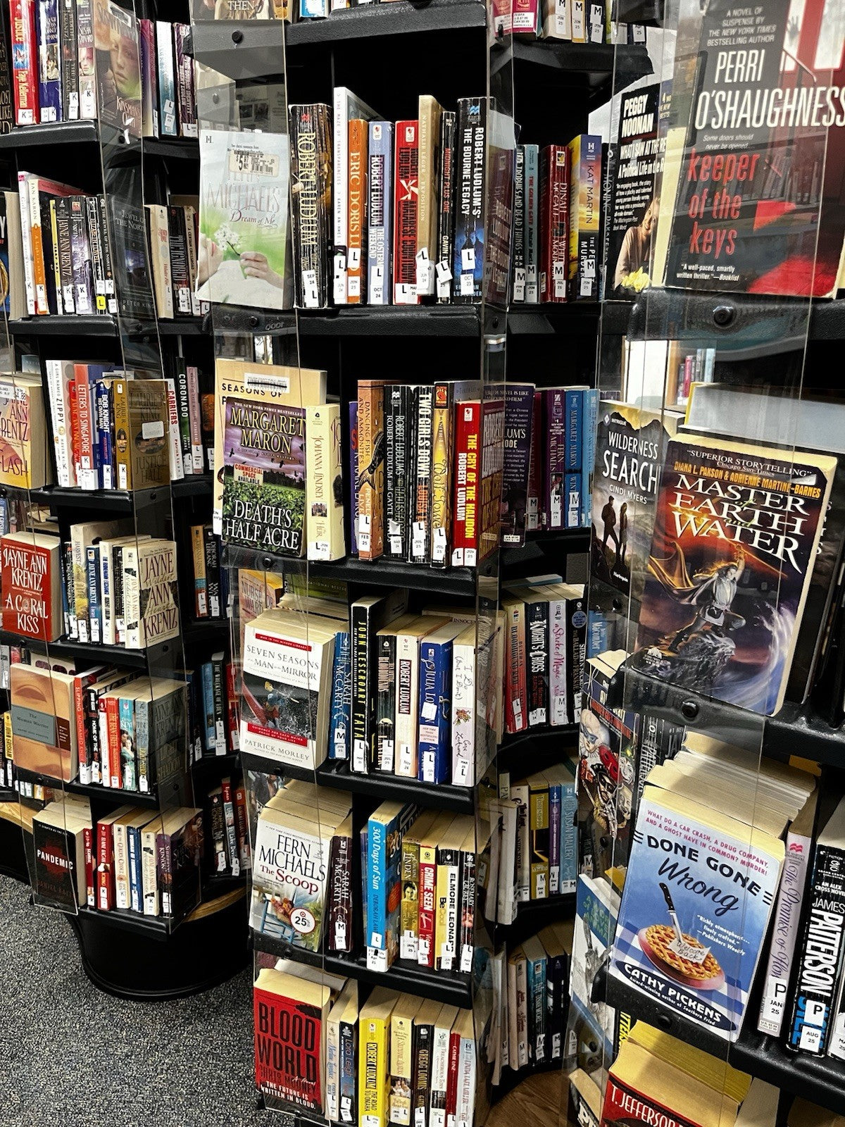 Bulk 10 Pc of any mass market fiction books you pick popular authors best s