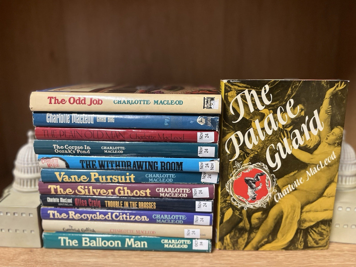 charlotte macleod lot Mystery Novels,12 Hardcover Book Lot