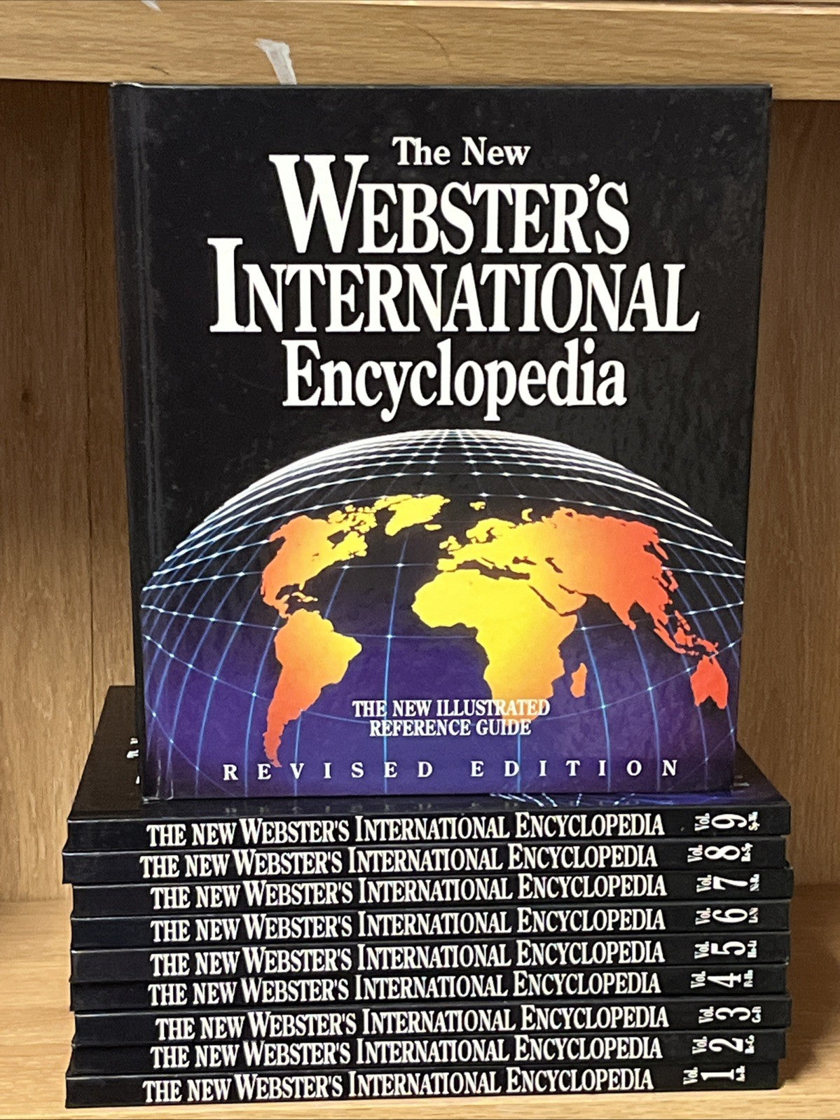 The New Webster’s International Encyclopedia The New Illustrated Ref Vol 1 - 10