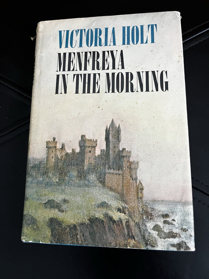 Victoria Holf Menfreya In The Morning & The Golden Fury By Marian Castle