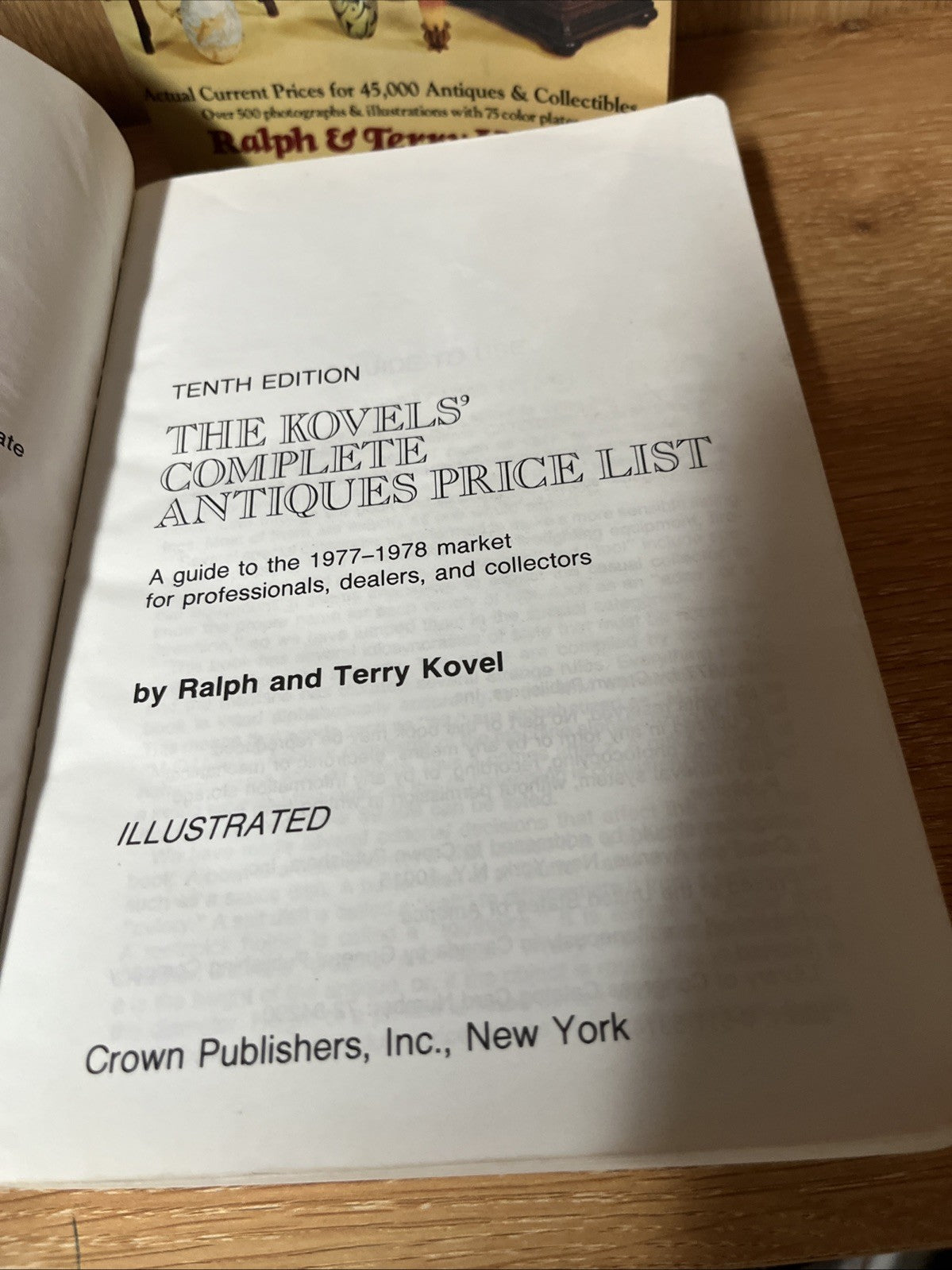 Kovels' Antiques & Collectibles Price List  Hyman’s Trash Or Treasure Book Lot 5