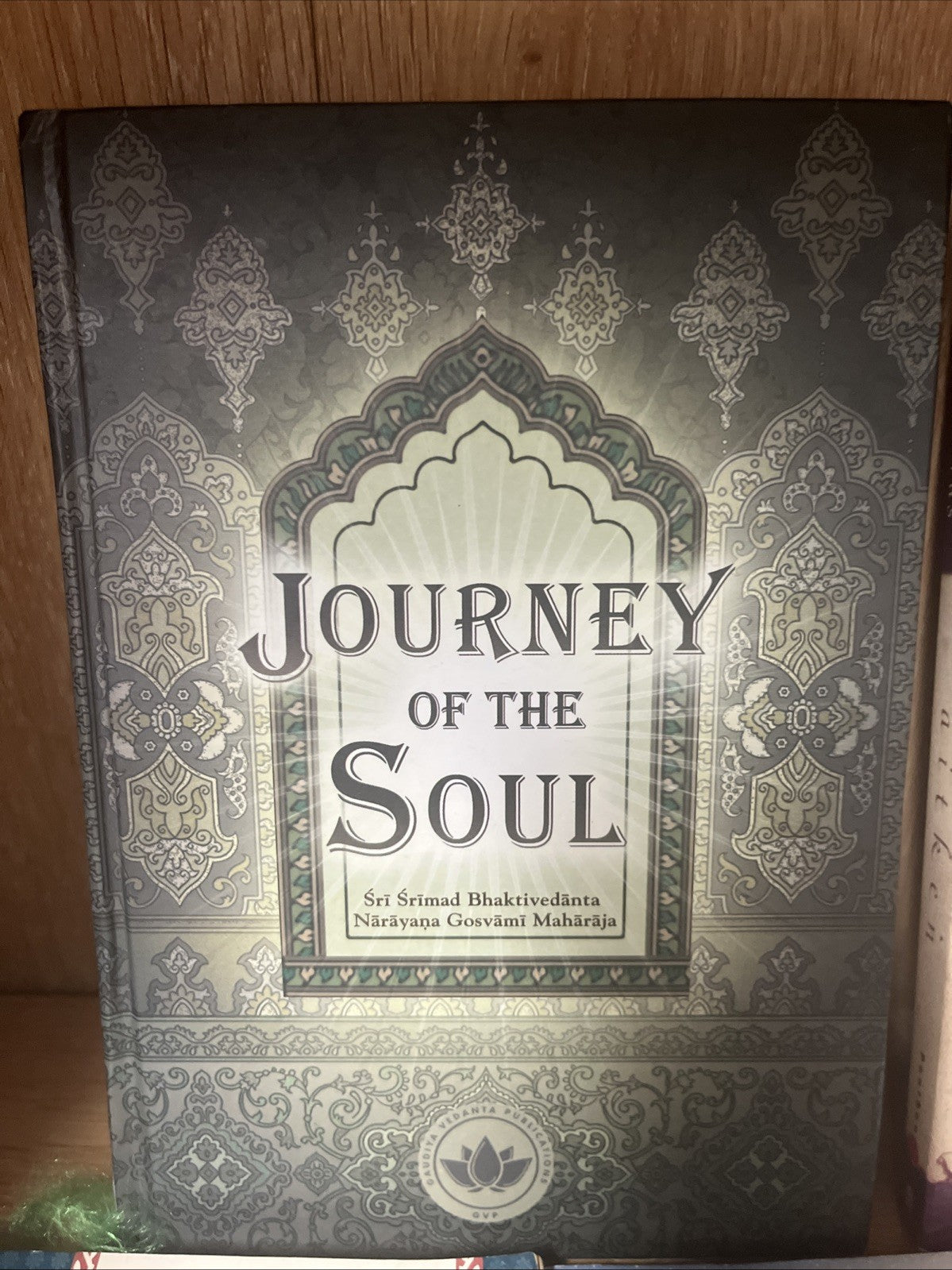 Books on Mysticism & Spirituality, lot of 8, Sadhu, Sai Baba, Hindu Mysticism