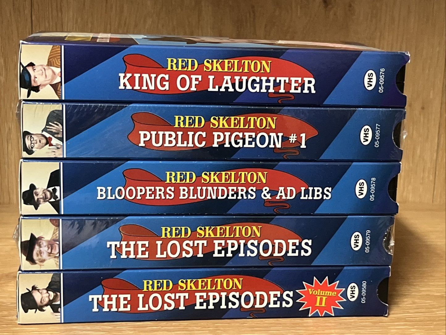 A LEGEND OF LAUGHTER WITH RED SKELTON ~ LIKE NEW SOME SEALED ,5 PACK VHS TAPES