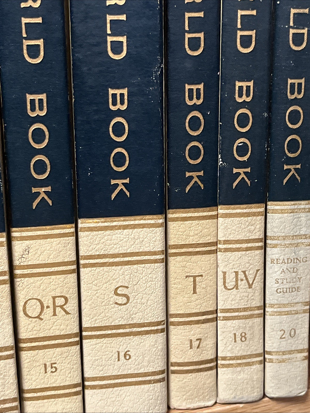 1961 World Book Encyclopedia Vol 1 - 20 Missing Vol 19 & Year book 1964 To 1968