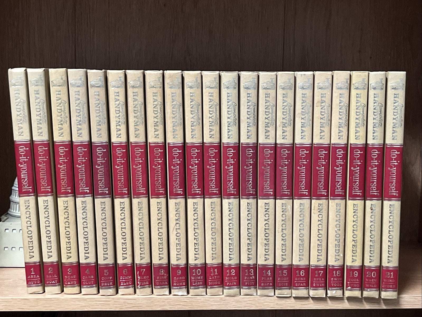 1975 Complete Handyman Do It Yourself Encyclopedia 21-Volume Set *Like New*