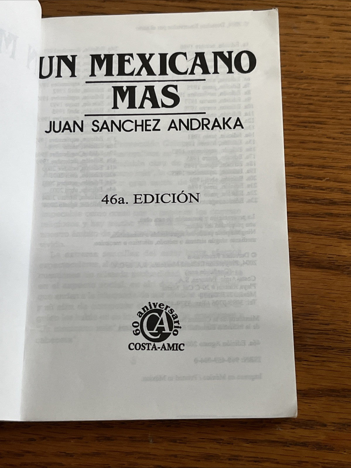 UN MEXICANO MAS By Juan Sanchez Andraka *Excellent Condition*