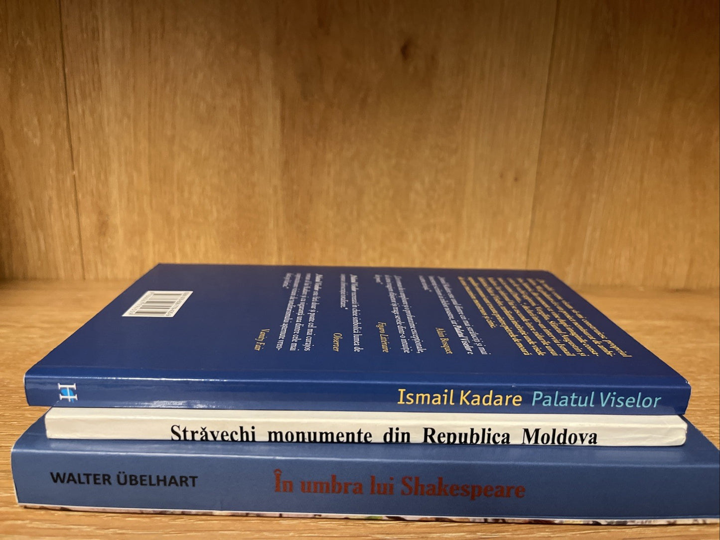Romania Book Lot of 3 Palatul Viselor | În umbra lui Shakespeare | Străvechi..