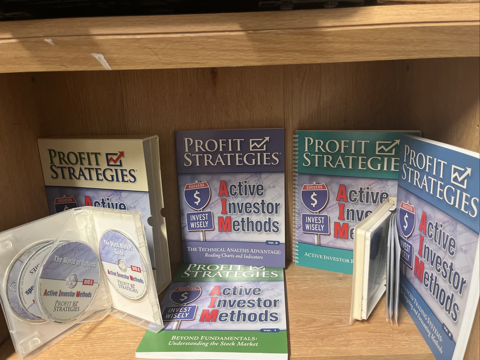 Profit Strategies: Active Investor Methods. Home Study Course 4book + 6 DVD +8CD
