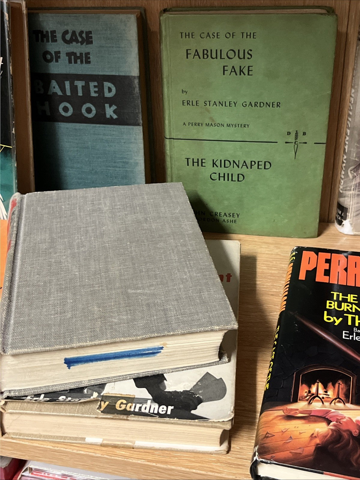 erle stanley gardner Book Lots of 14