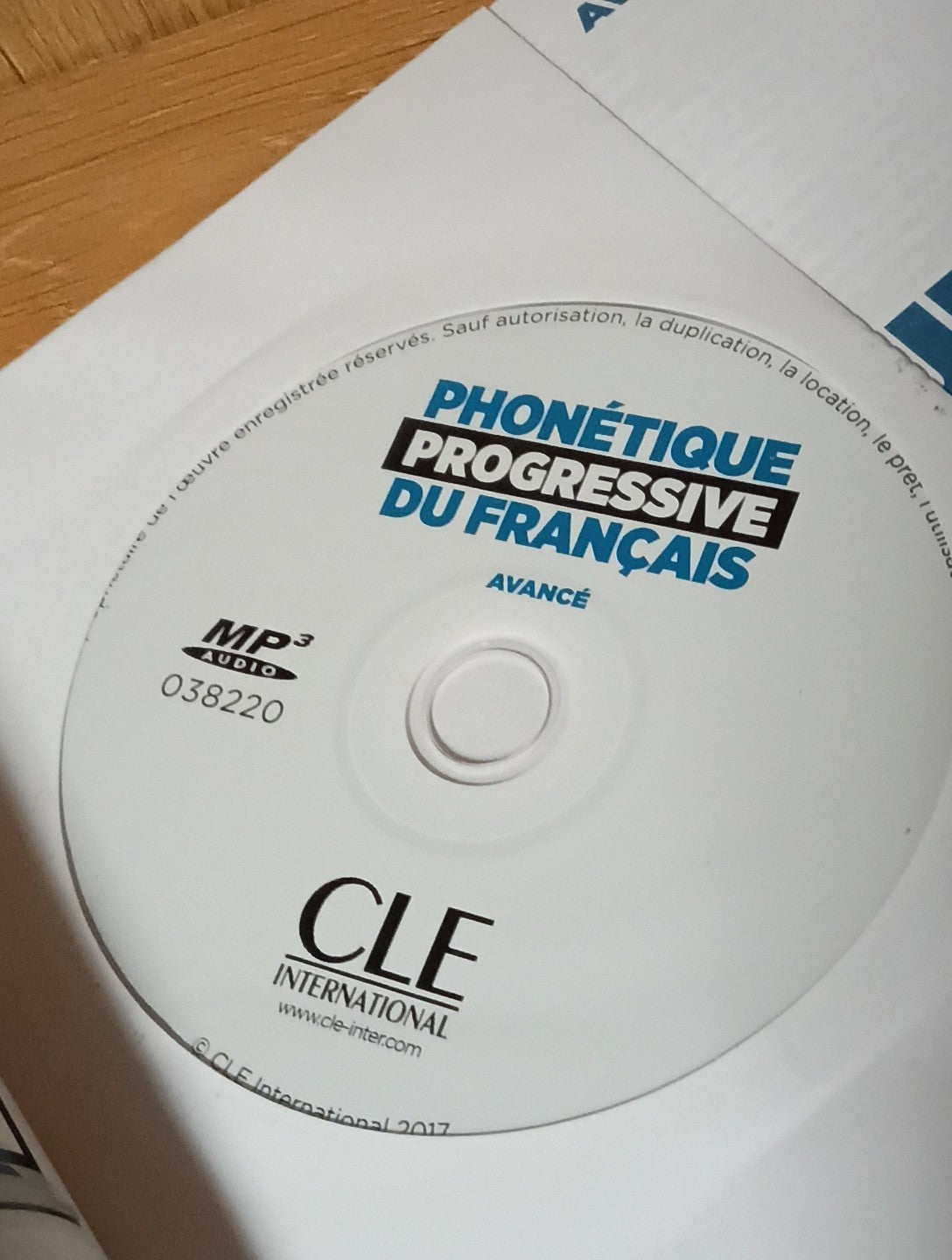 A-C Motron - Phonetique progressive 2e  edition   Livre avance  CD MP3 Lot of 2