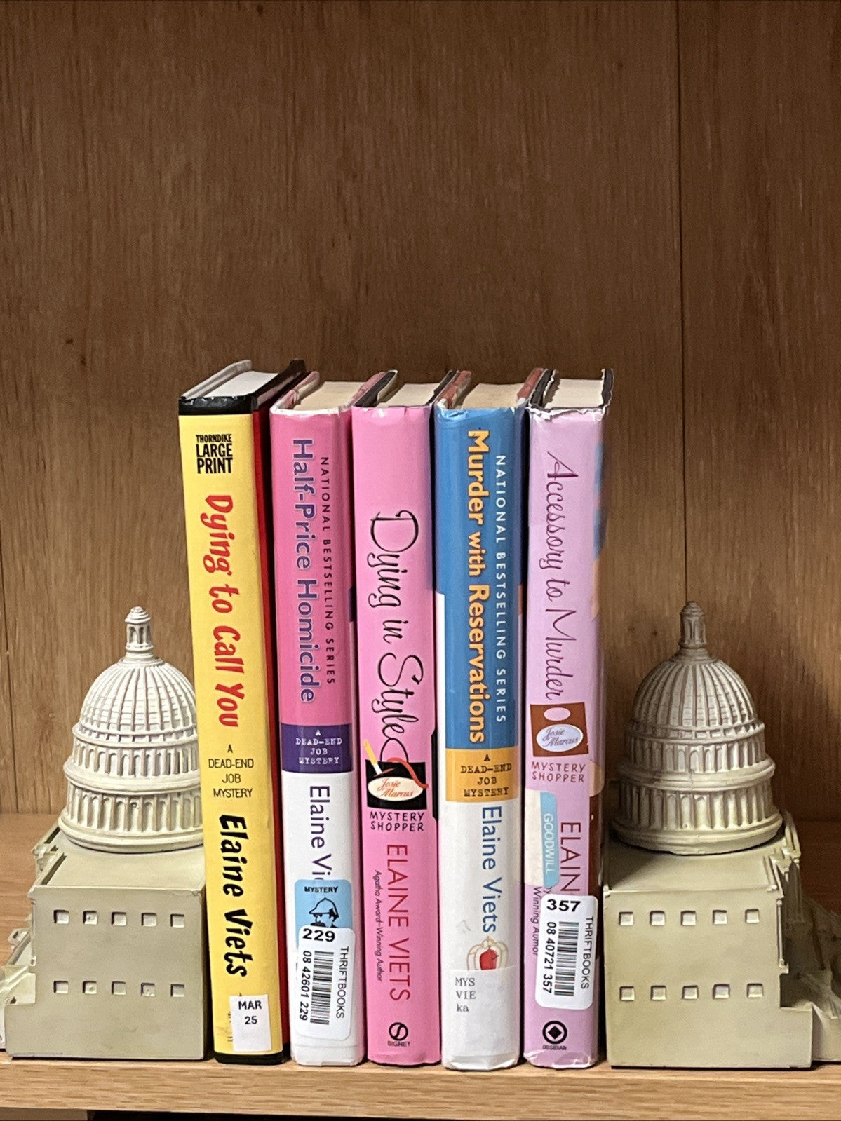 elaine viets books Lot 5 Dead-End Mystery Josie Marcus Mystery Shopper Hardcover