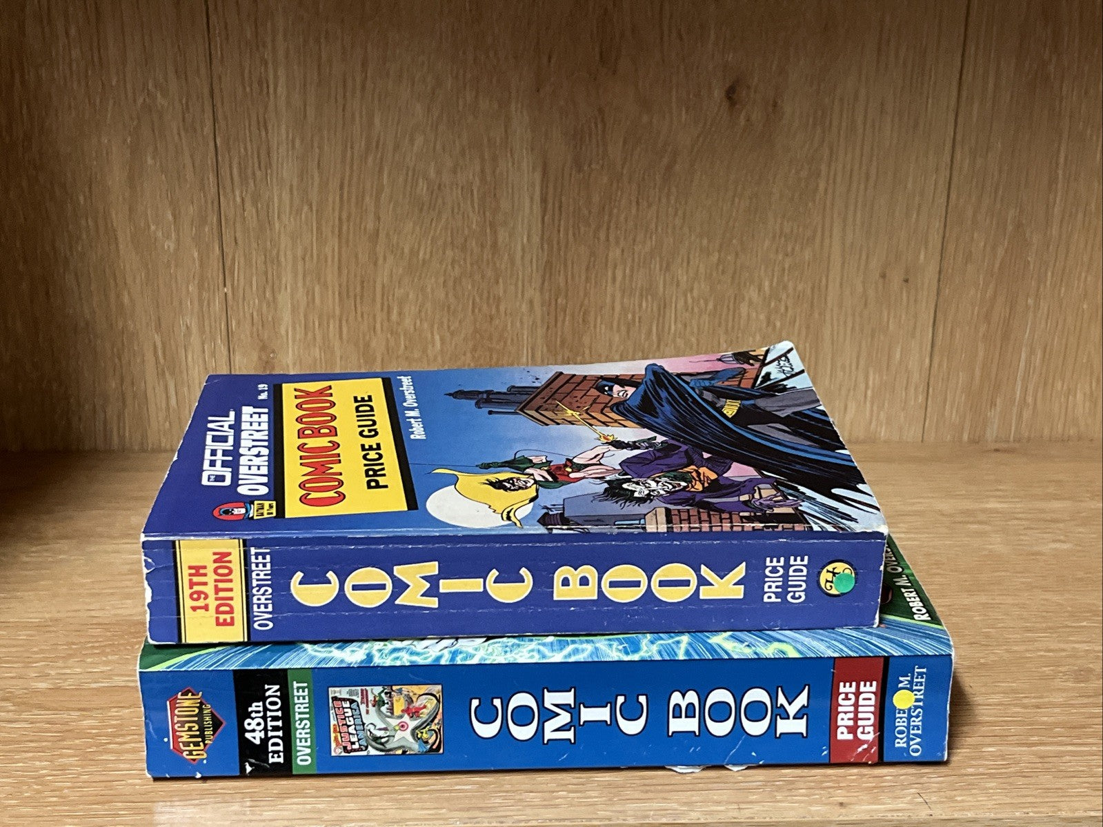 Official Overstreet Comic Book Price Guide  - 19 & 48 Edition 1989 | 2018-2019