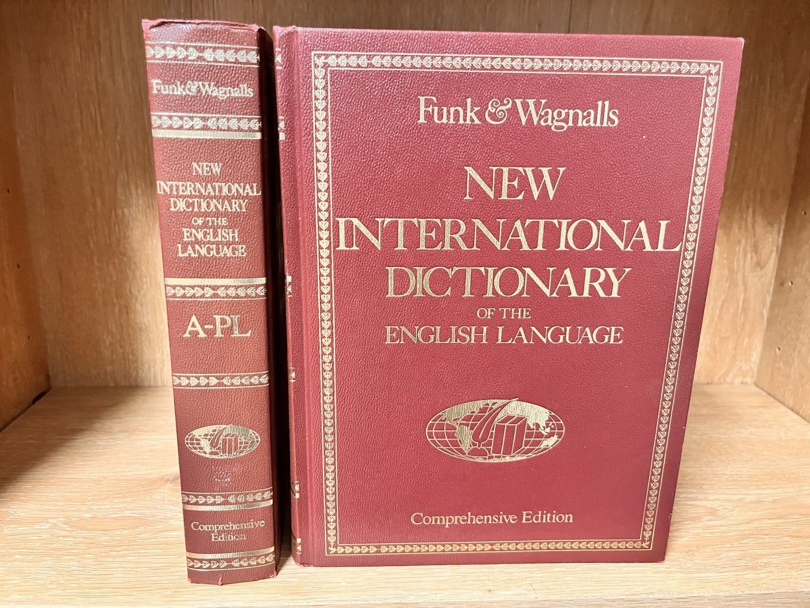 Funk & Wagnalls New International Dictionary of the English Language A-Z 1995