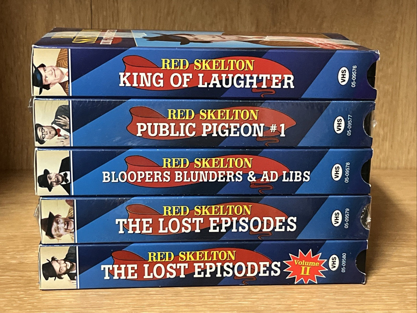 A LEGEND OF LAUGHTER WITH RED SKELTON ~ LIKE NEW SOME SEALED ,5 PACK VHS TAPES