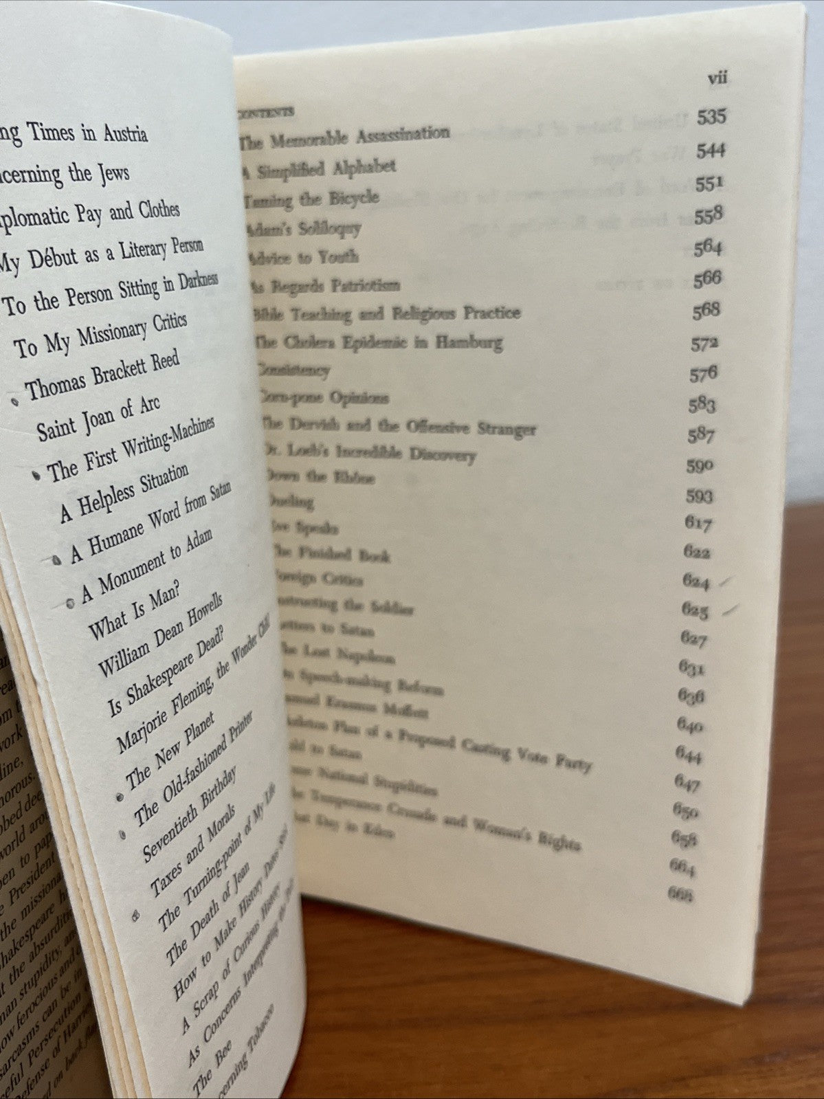 The Complete Essays of Mark Twain by Charles Neider and Mark Twain (1963)