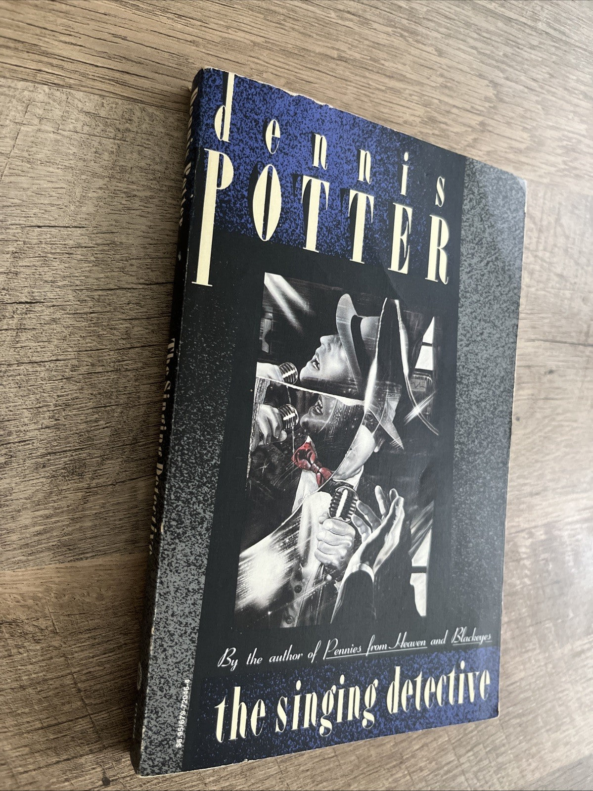 Dennis Potter: The Singing Detective (Unabridged text of the television series)