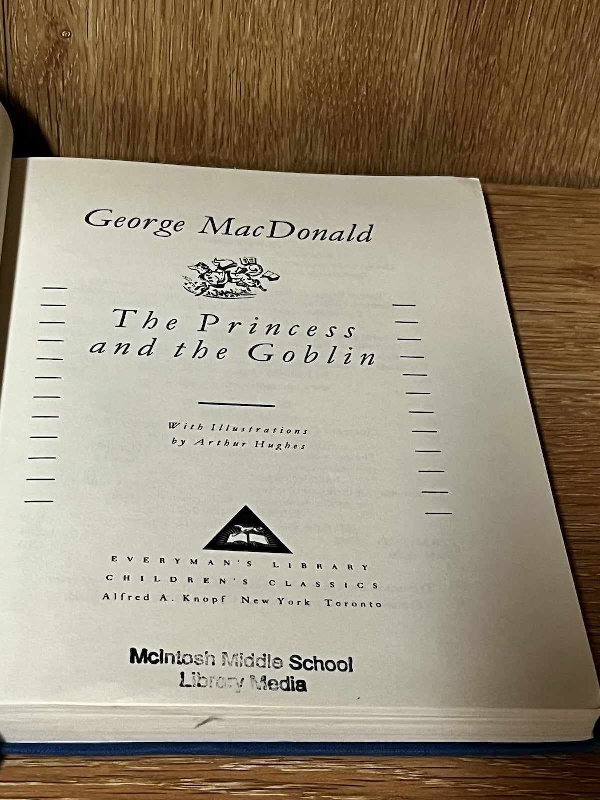 The Princess and the Goblin: Illustrated Arthur Hughes George McDonald