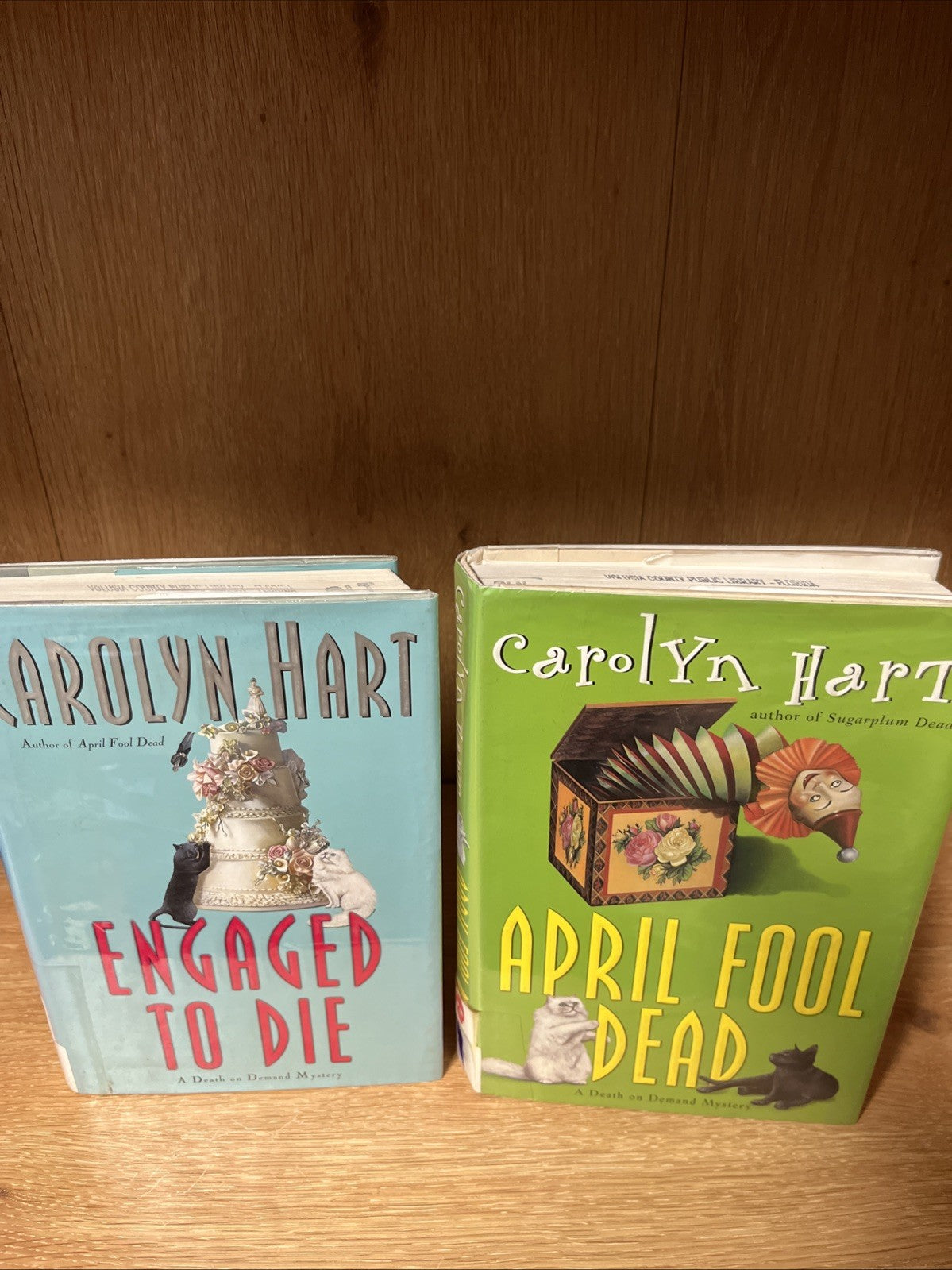 carolyn hart books Lot 2 Engaged To Die & April Fool Dead