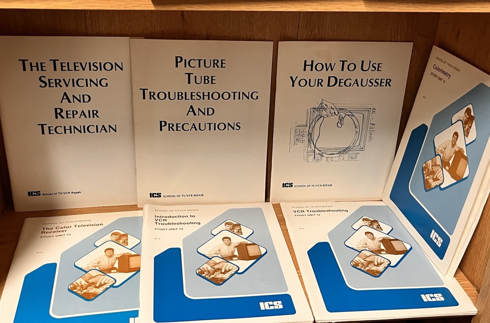 Lot of 13 School of TV and VCR Repair Parts ICS Manuals 1980s