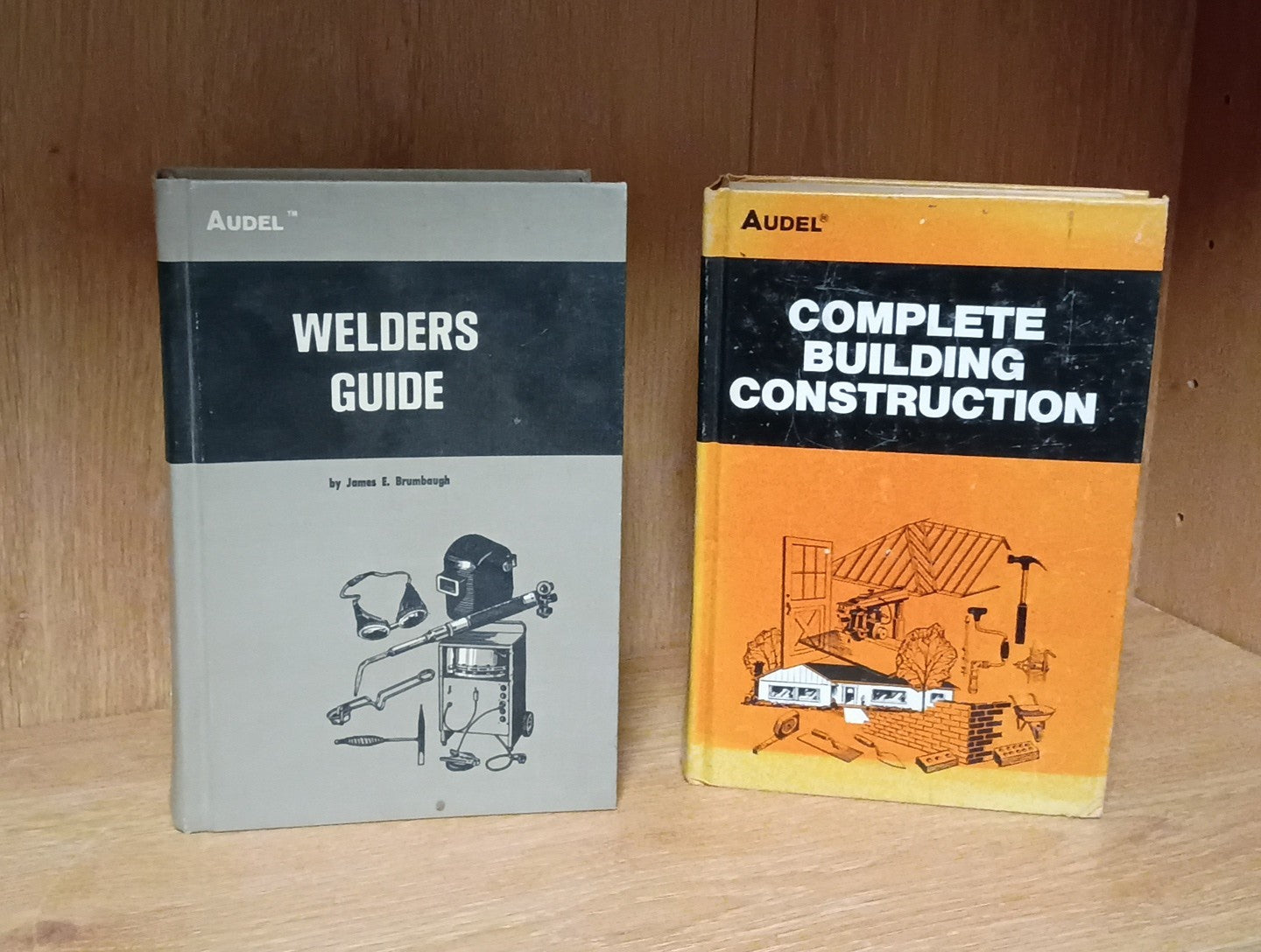 Audel Welders Guid and Complete Building Construction - 1st Edition-1973 & 1978