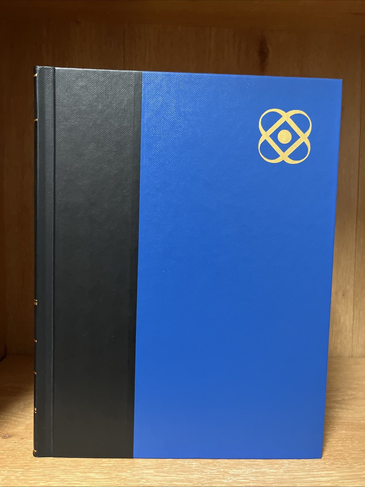 Yearbook Of Science and the Future Encyclopedia Britannica  Book 1990 *LIKE NEW*