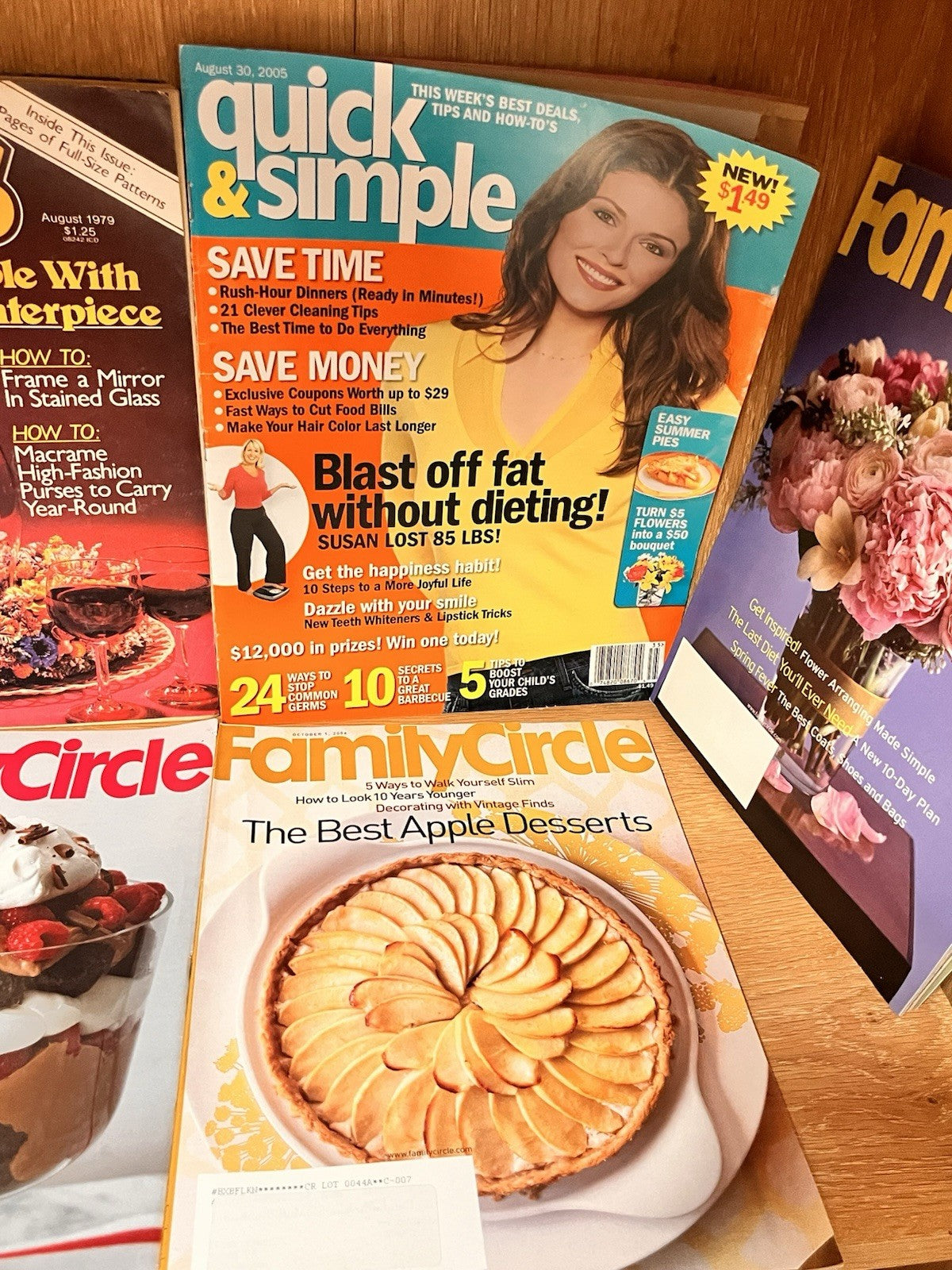 Lot of 8 FAMILY CIRCLE Magazine + Crafts Mag, Quick and Simple Magazine