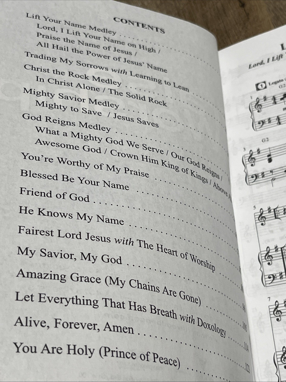 Simple Series Praise and Worship Unison 2 Part Choir Luke Gambill Music Song Bk