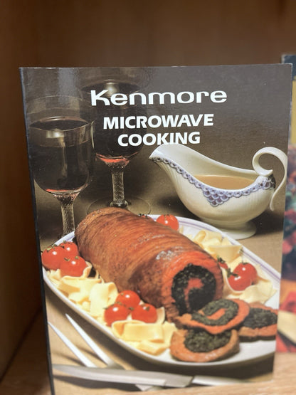 Kenmore Microwave Cooking & Wilton Recipe And Idea Book Christmas Lot of 2