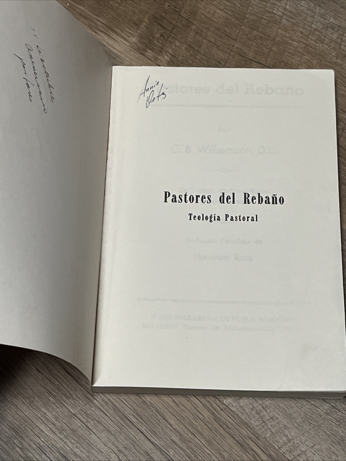 Pastores del Rebano Paperback by G B Williamson