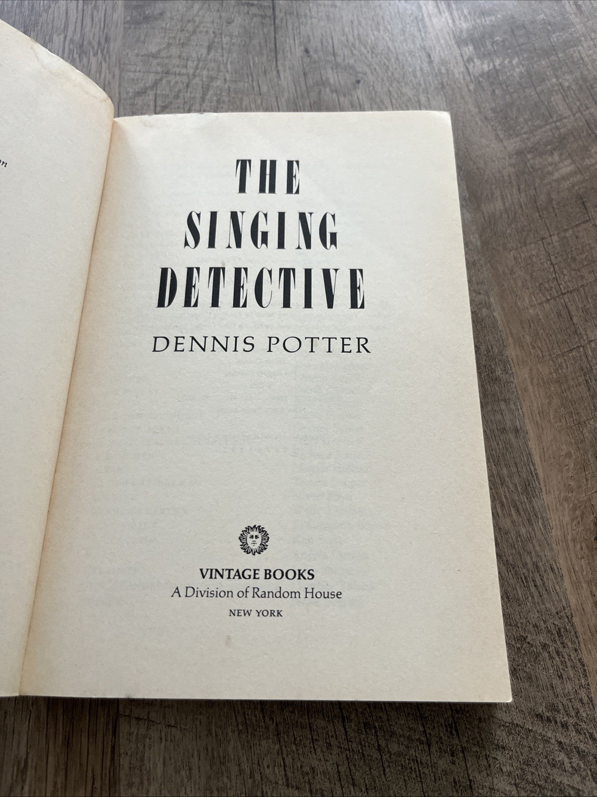 Dennis Potter: The Singing Detective (Unabridged text of the television series)
