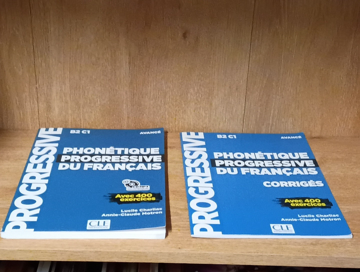 A-C Motron - Phonetique progressive 2e  edition   Livre avance  CD MP3 Lot of 2