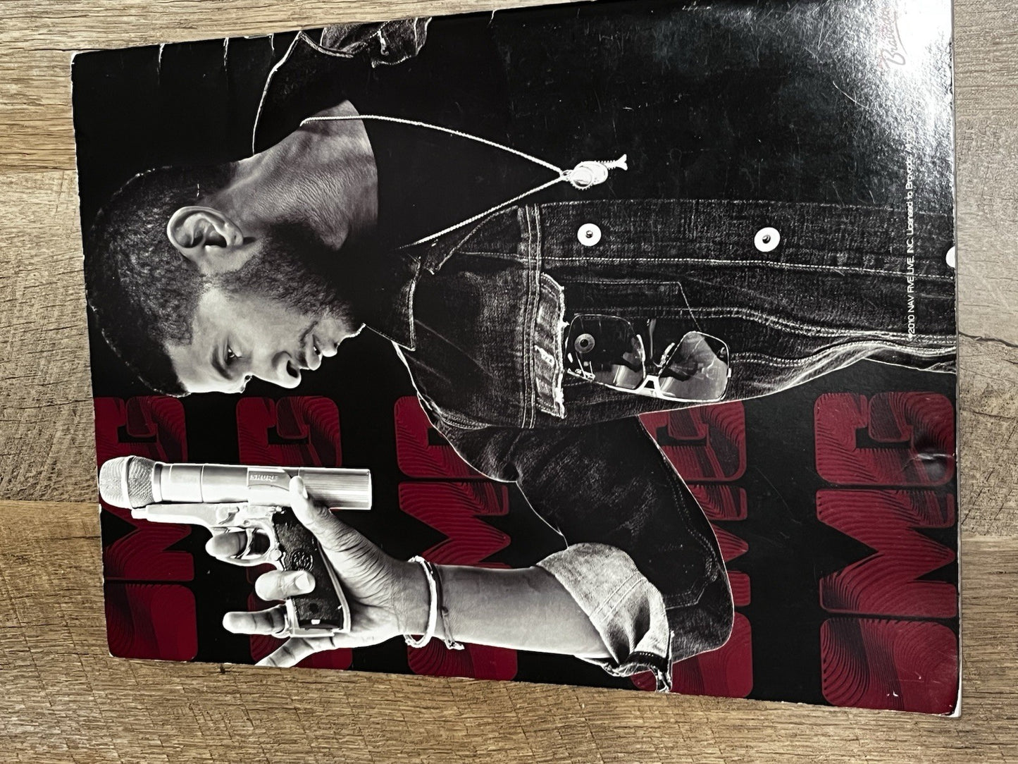Usher 2010 OMG Live Show Photo Album