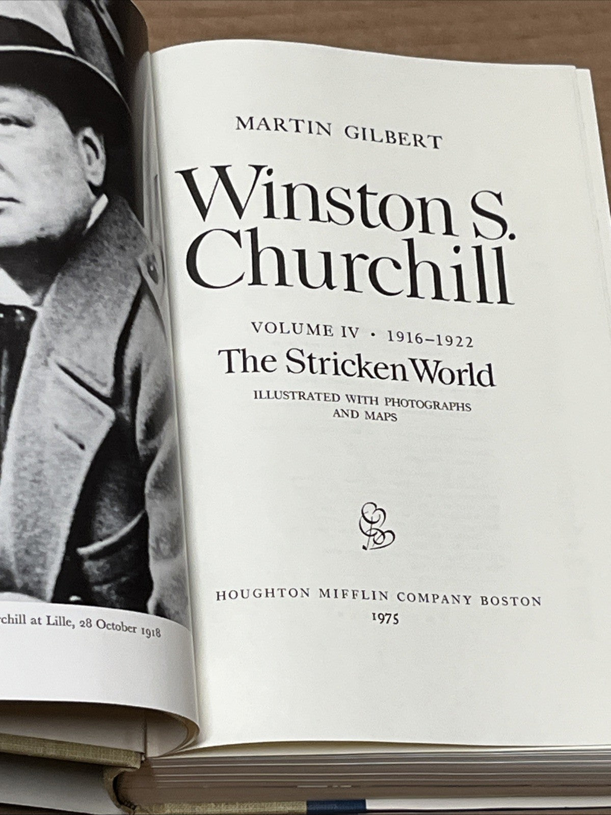 Lot of 5 Winston S Churchill Randolph Churchill & Martin Gilbert / Henry Steel