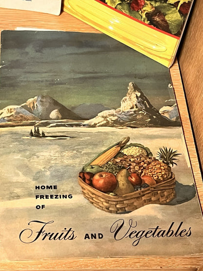 Vintage Lot Of 18 Recipe Booklets Pamphlets Advertising Cookbooks + DIY Recipe
