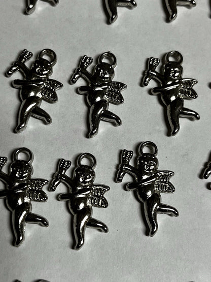 35  VINTAGE Antique Silver FLYING CHERUB CUPID W/ ARROW 28x17mm. ACRYLIC CHARMS