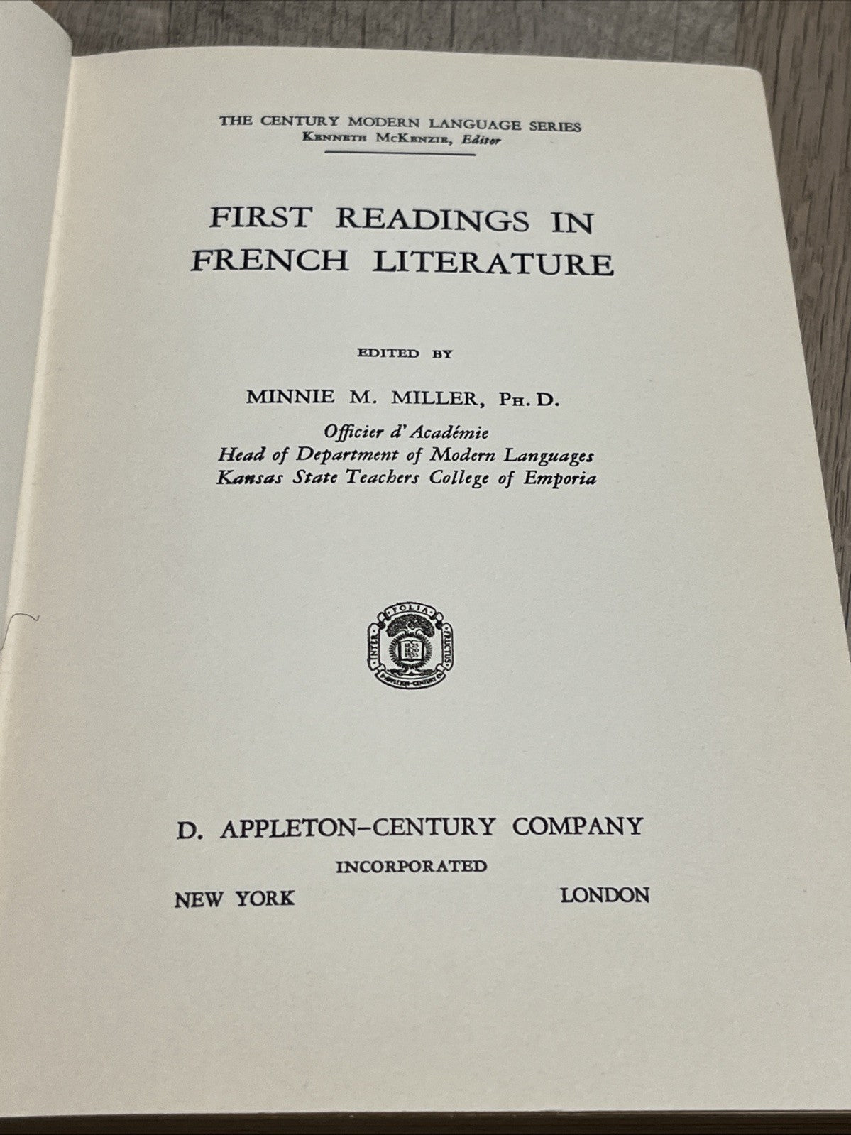 First Readings in French Literature 1st Edition by Minnie M. Miller 1940