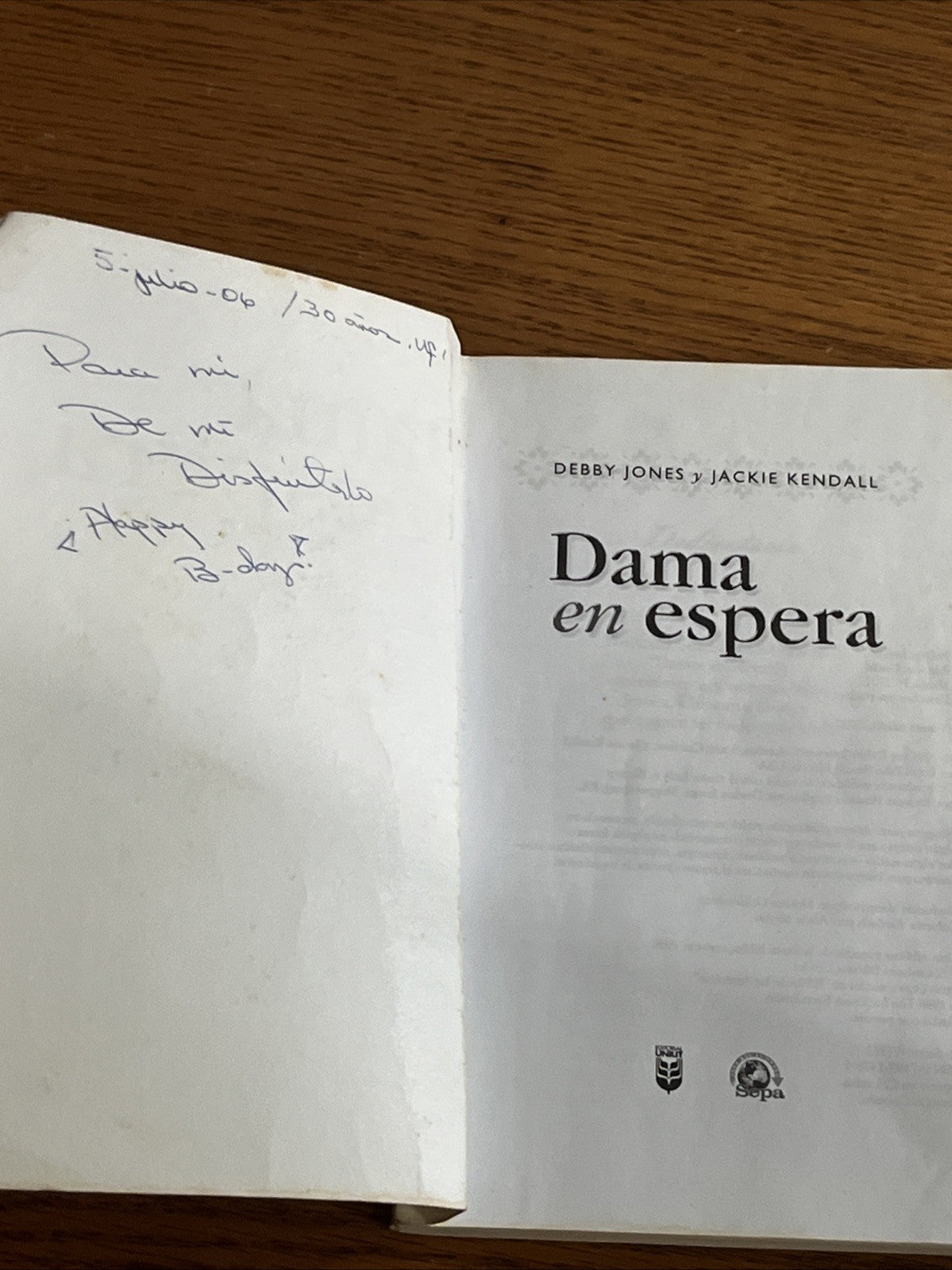 Dama En Espera/ Lady in Waiting (Spanish Edition)