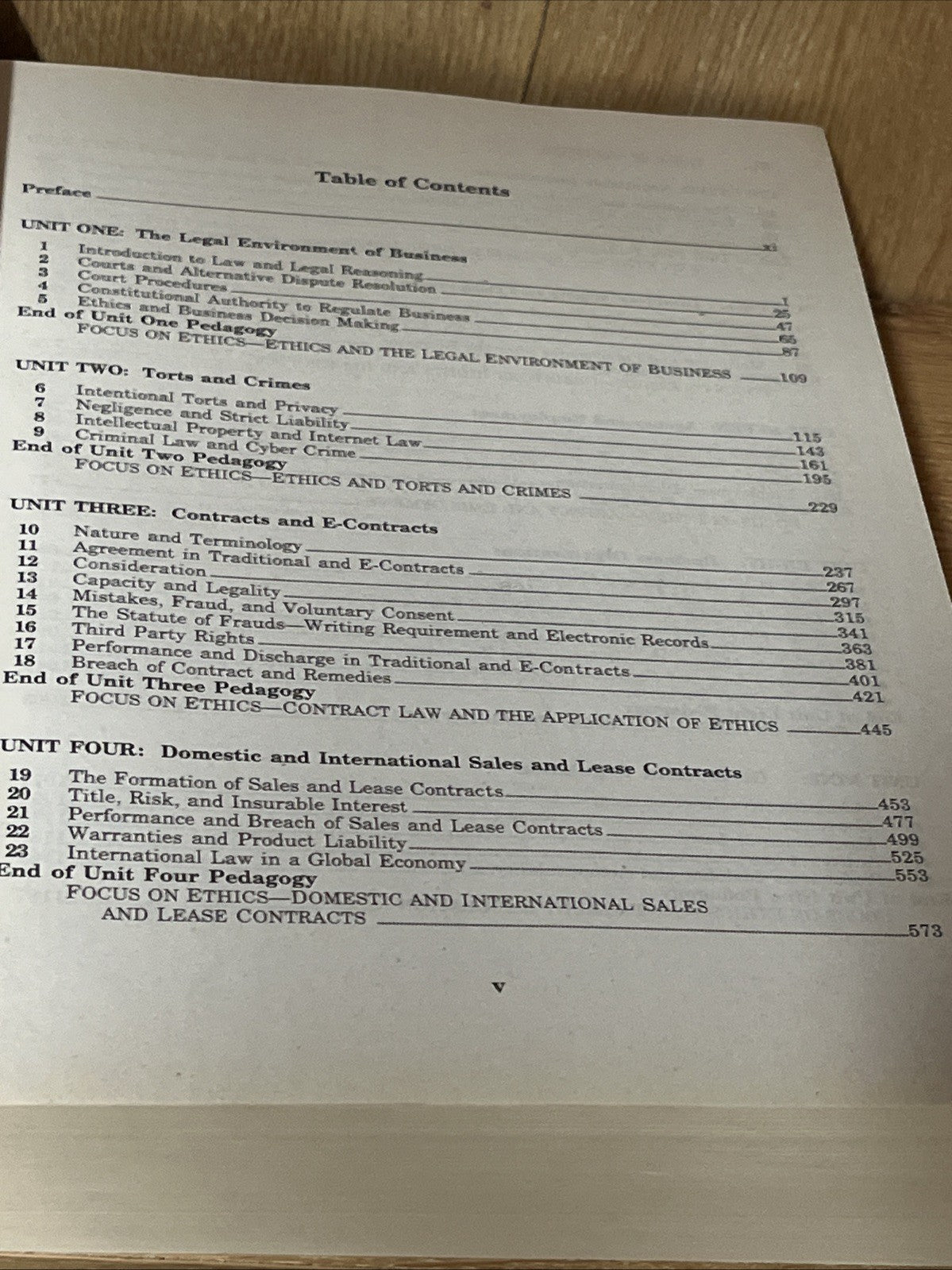 Business Law: Text and Cases Instructor’s Manual, Legal,Ethical,12th Ed Roger..