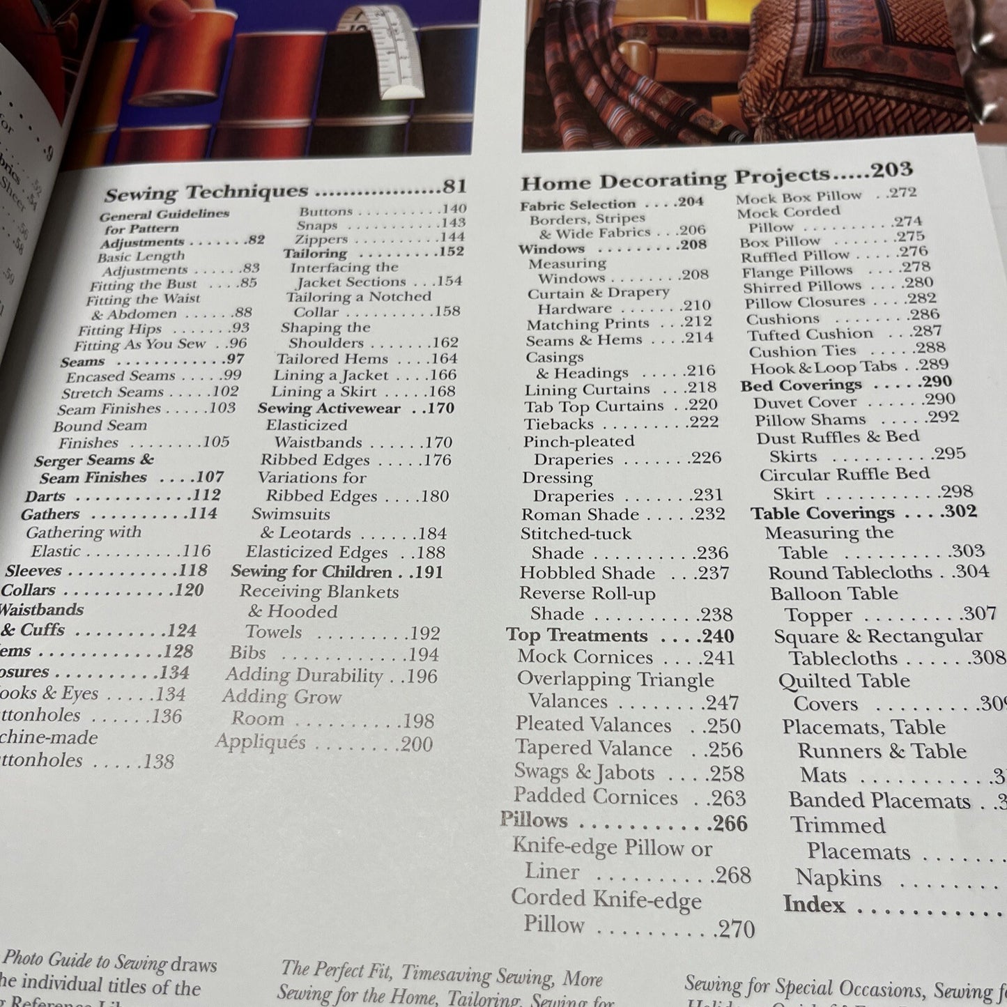 Singer: The Complete Photo Guide to Sewing by Creative Publishing (1999)