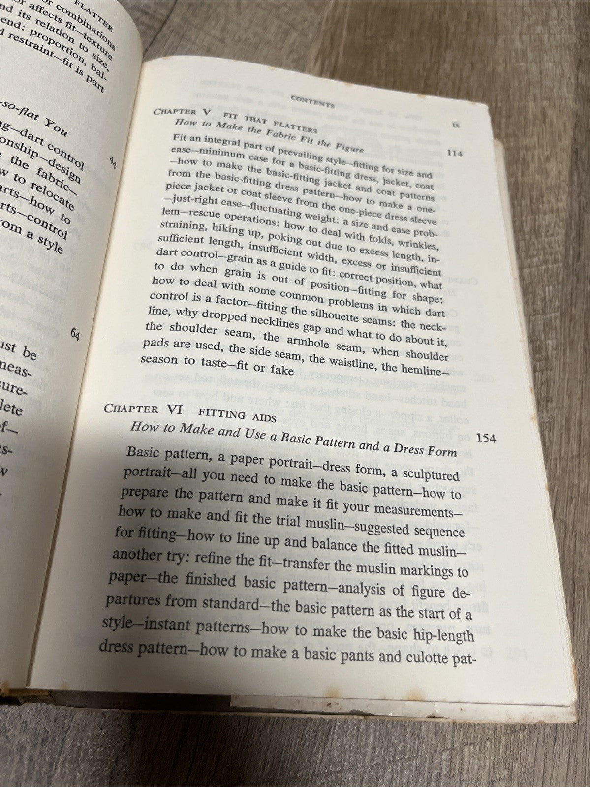 How to make clothes that fit & flatter by Adele P Margolis HCDC 1969