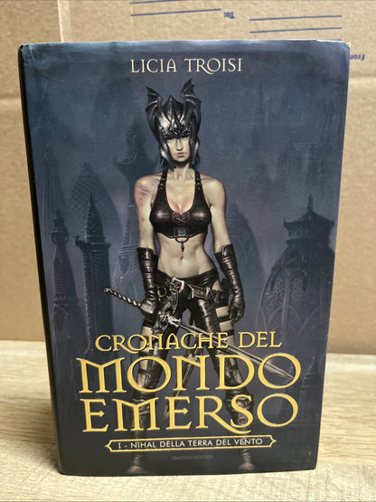 Cronache Del Mondo Emerso: Nihal Della Terra Del Vento - Licia Troisi