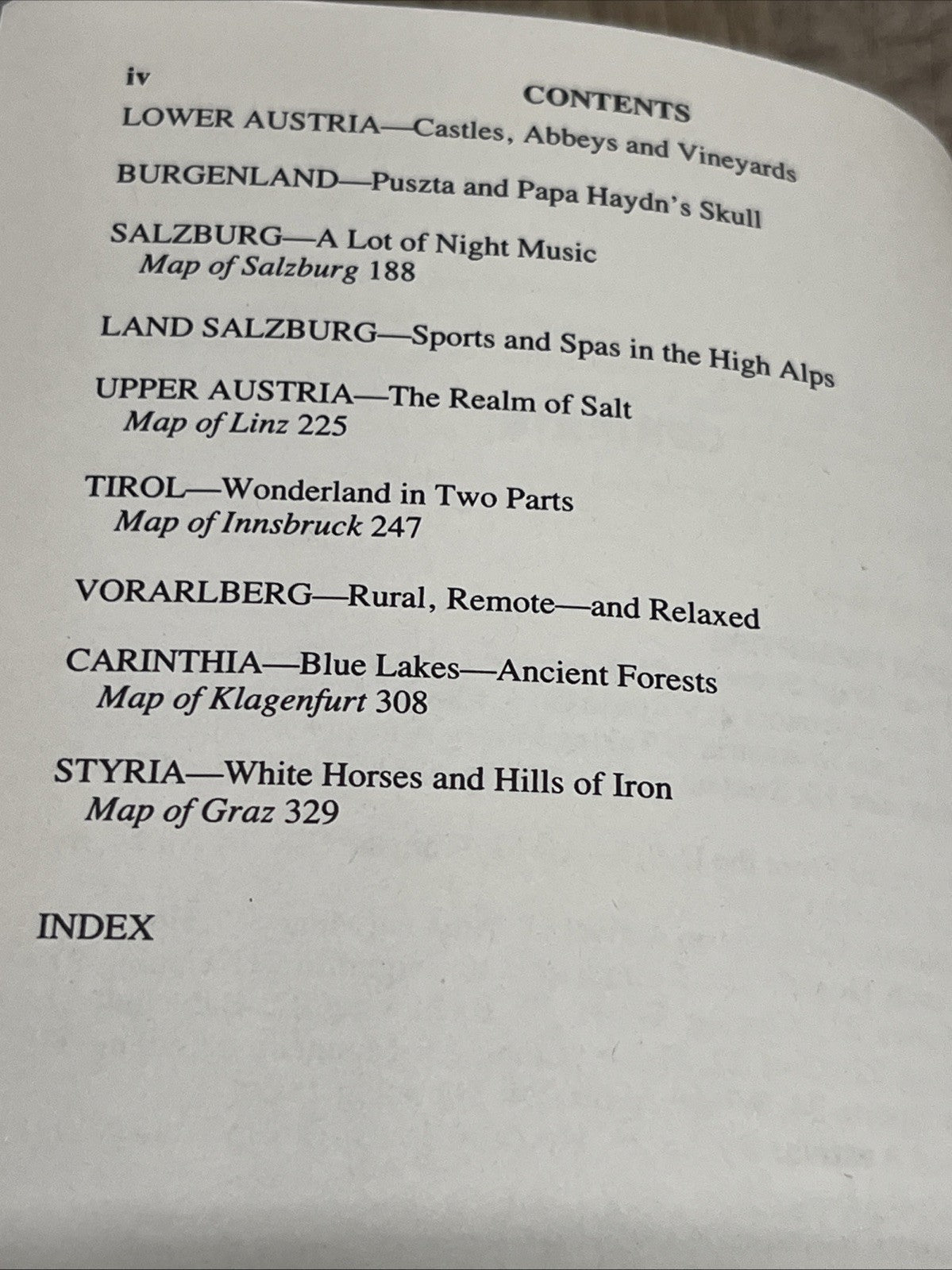 Fodors '89 Austria With Essays On Culture, Food And Wine