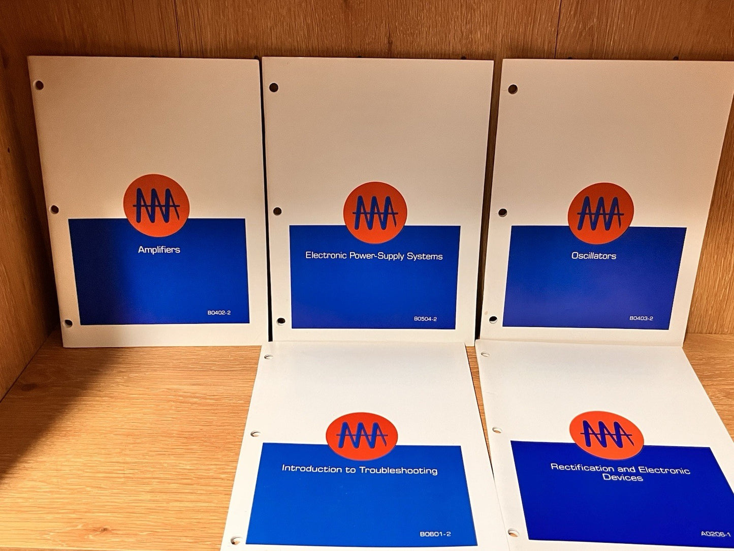 Technical Training Manual Lot of 5 Electronic Power Supply Systems & More 1980s