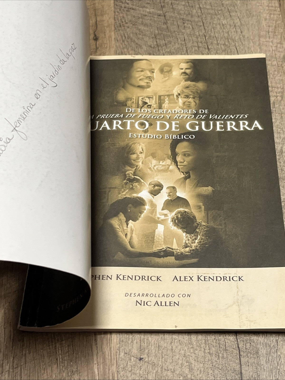 CUARTO DE GUERRA: ESTUDIO BIBLICO, GUIA PARA EL By Stephen Kendrick & Alex