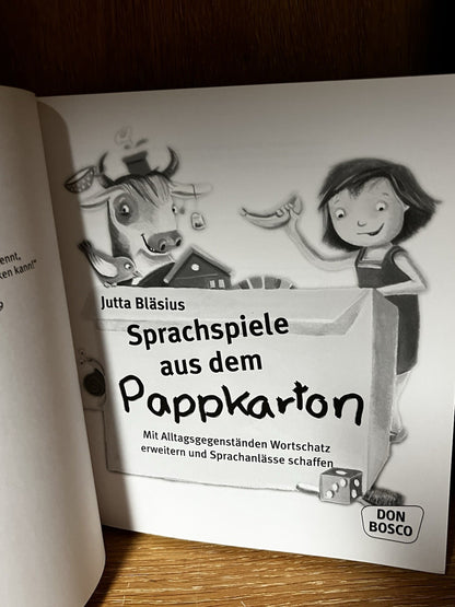 Lot of 3 German Children Books Die Schneekonigin,Sprachspiele,Pappkarton Ukulele