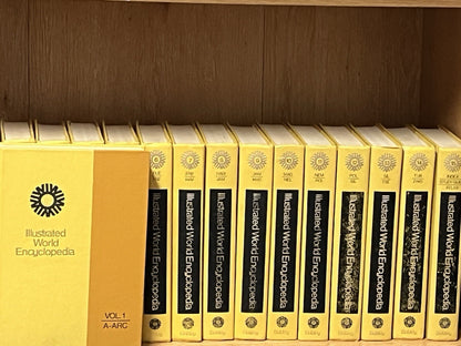 Illustrated World Encyclopedia  Volume 1 - 15 Complete Set 1972
