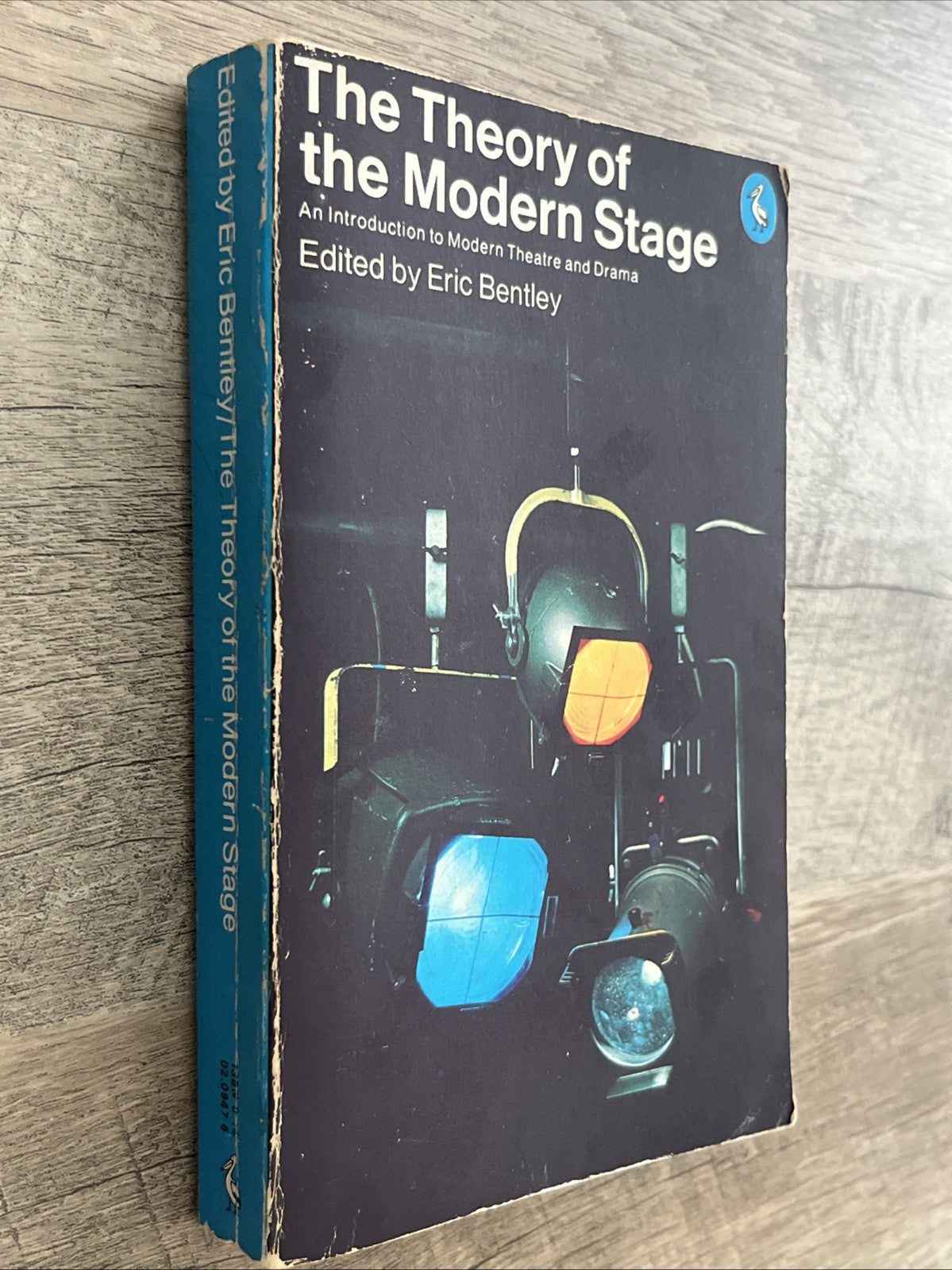 THE THEORY OF THE MODERN STAGE: An Introduction to Modern Theatre and Drama